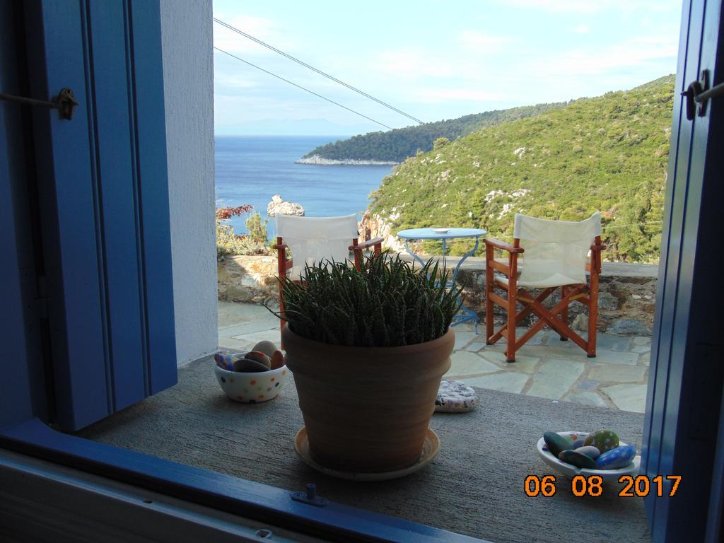 Pigi Cottage Stafylos Exteriör bild
